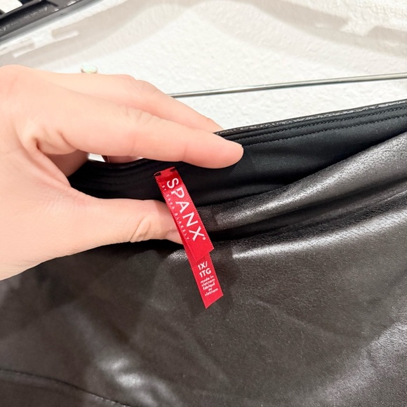 NWT SPANX Faux Leather High Rise Black Leggings Women’s Size 1X-Large - Picture 5 of 6